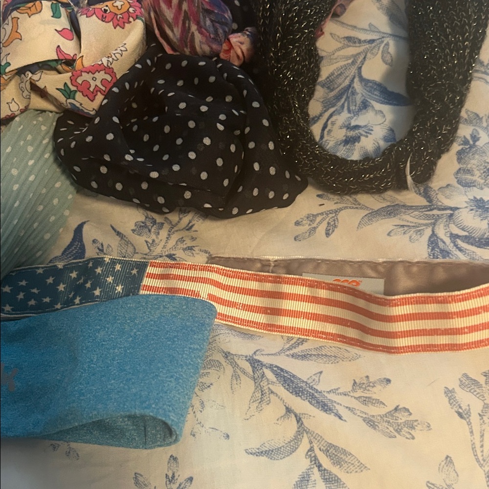 Floral and Patterned Women's Headband Set - Picture 4 of 6